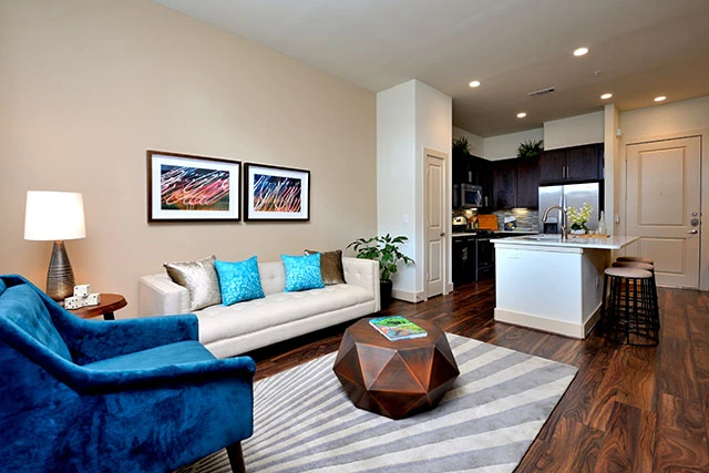 How Co-Signers Work & When They’re a Good Idea for Second Chance Renters in Houston