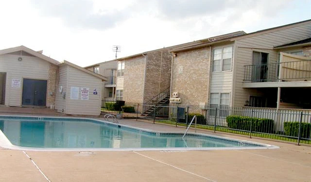 East Plano Second Chance Apartments — 1x1 from $1,170 | 2x2 from $1,475