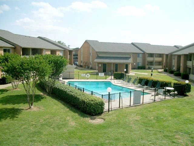Bedford, TX Second Chance Apartments — 3 Bedroom from $1,805/mo