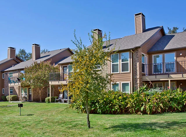 Second Chance Leasing Apartment — Addison, TX Apartments (8 Weeks Free on 12‑Month Leases *Limited Time*)