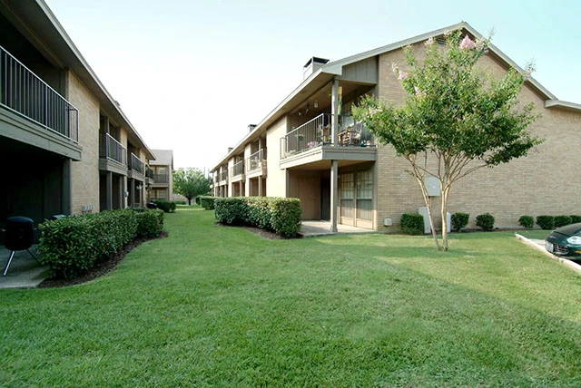 Garland Second Chance Apartments — 1x1 from $999 / near Richardson