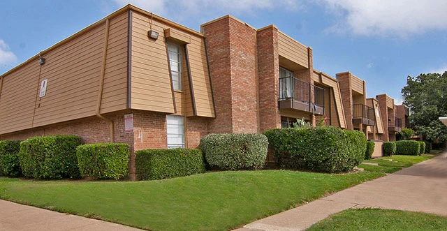 1BR from $1,260- Lewisville Second Chance Apartments near Carrollton 