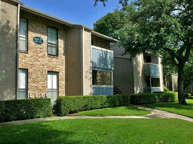 1BR from $1,352 • 2BR from $1,852 — North Central Dallas Second Chance Apartments w/Two laundry rooms