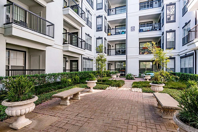 Downtown Dallas / Arts District — 2-Bedroom Apartments for First-Time Renters (Separate Second Chance Options available)