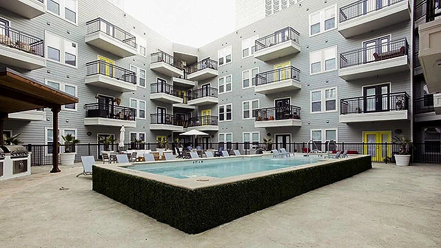 Second Chance Leasing — West End / Downtown Dallas (First-Time Renter Friendly)