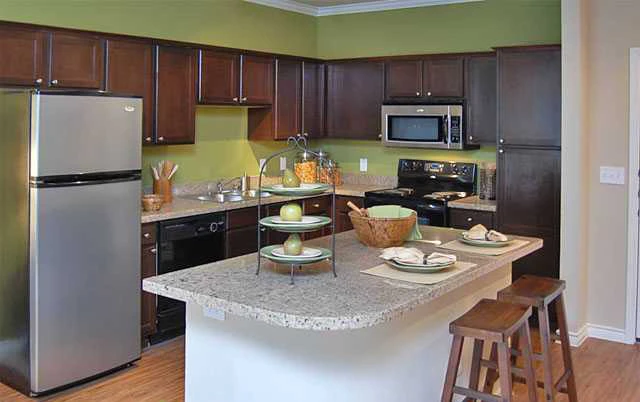 Farmers Branch / Las Colinas — 2-Bedroom Second-Chance Friendly Apartments ($1,799–$2,153)