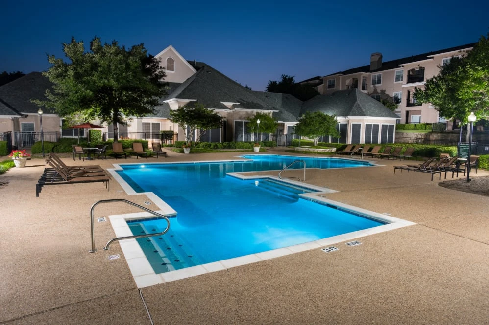 🏊 Lewisville 2BR with Two Pools from $1,683: Second Chance Leasing + 1 Month Free