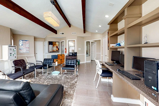 🔥 West Irving 2BR with Fireplace from $1,600: Second Chance Leasing Near Las Colinas