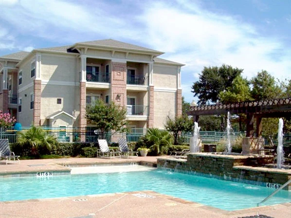 Lewisville, TX Second Chance Leasing — 2BR from $1,517 | Pool • W/D Connections • Pet Friendly
