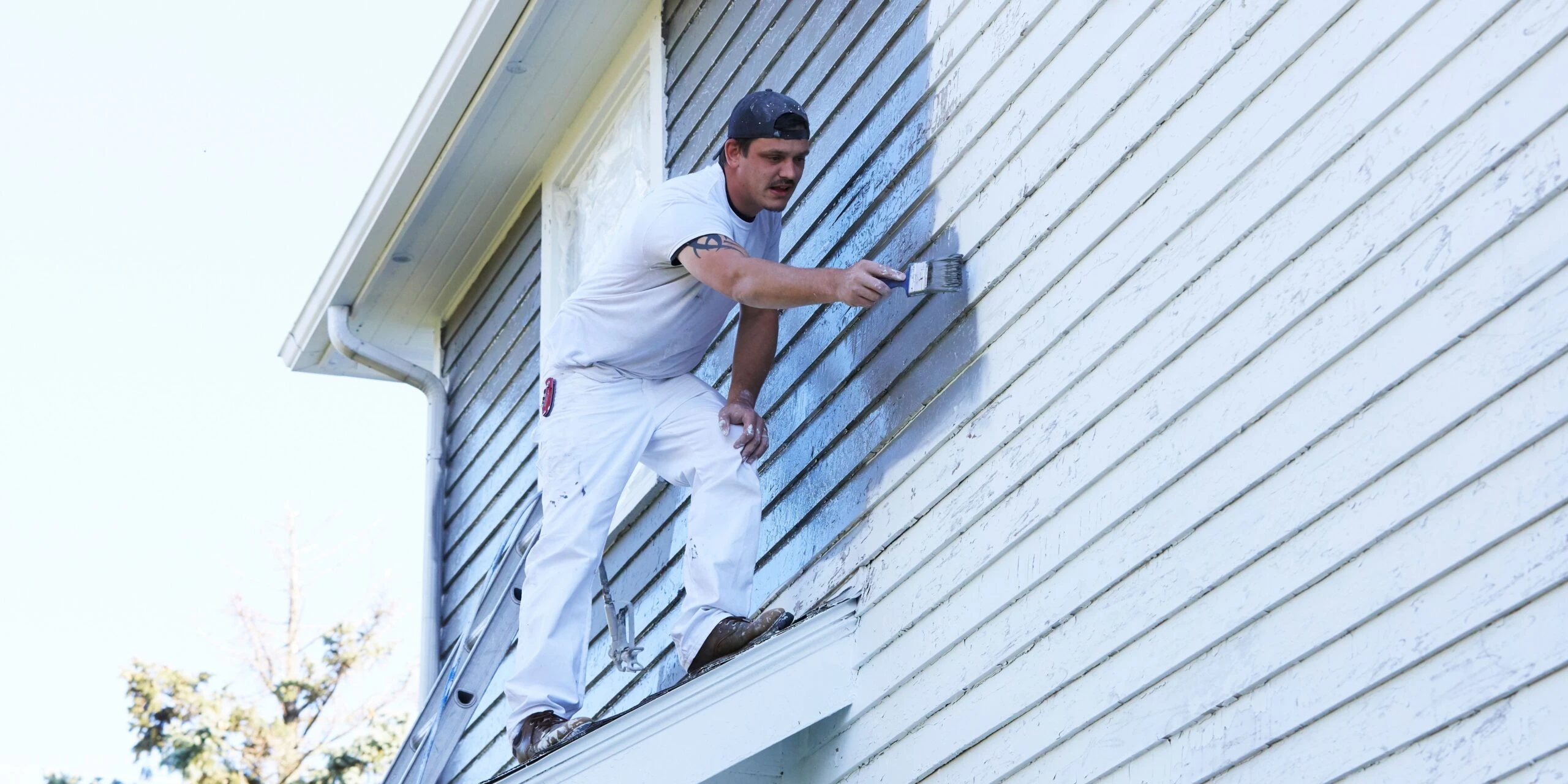 2040-can-you-paint-your-own-house-exterior-scaled-16935936110134.jpg