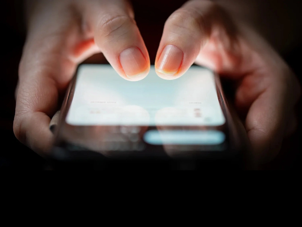 Digital Balance: Managing Screen Time for Better Mental Health