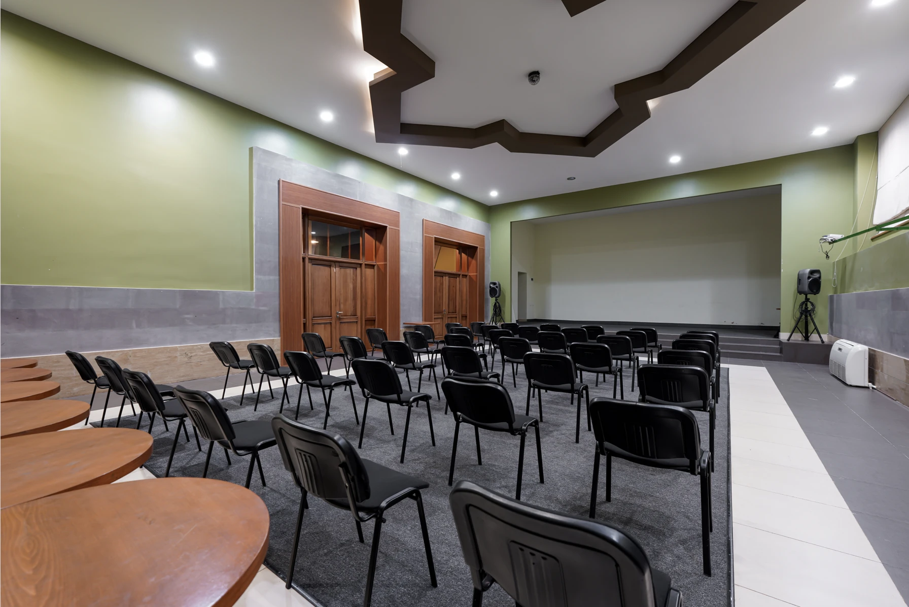 257-conf-hall-16892562910037.png