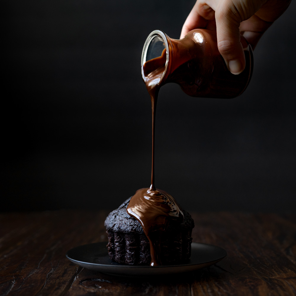 215-pouring-chocolate.jpg