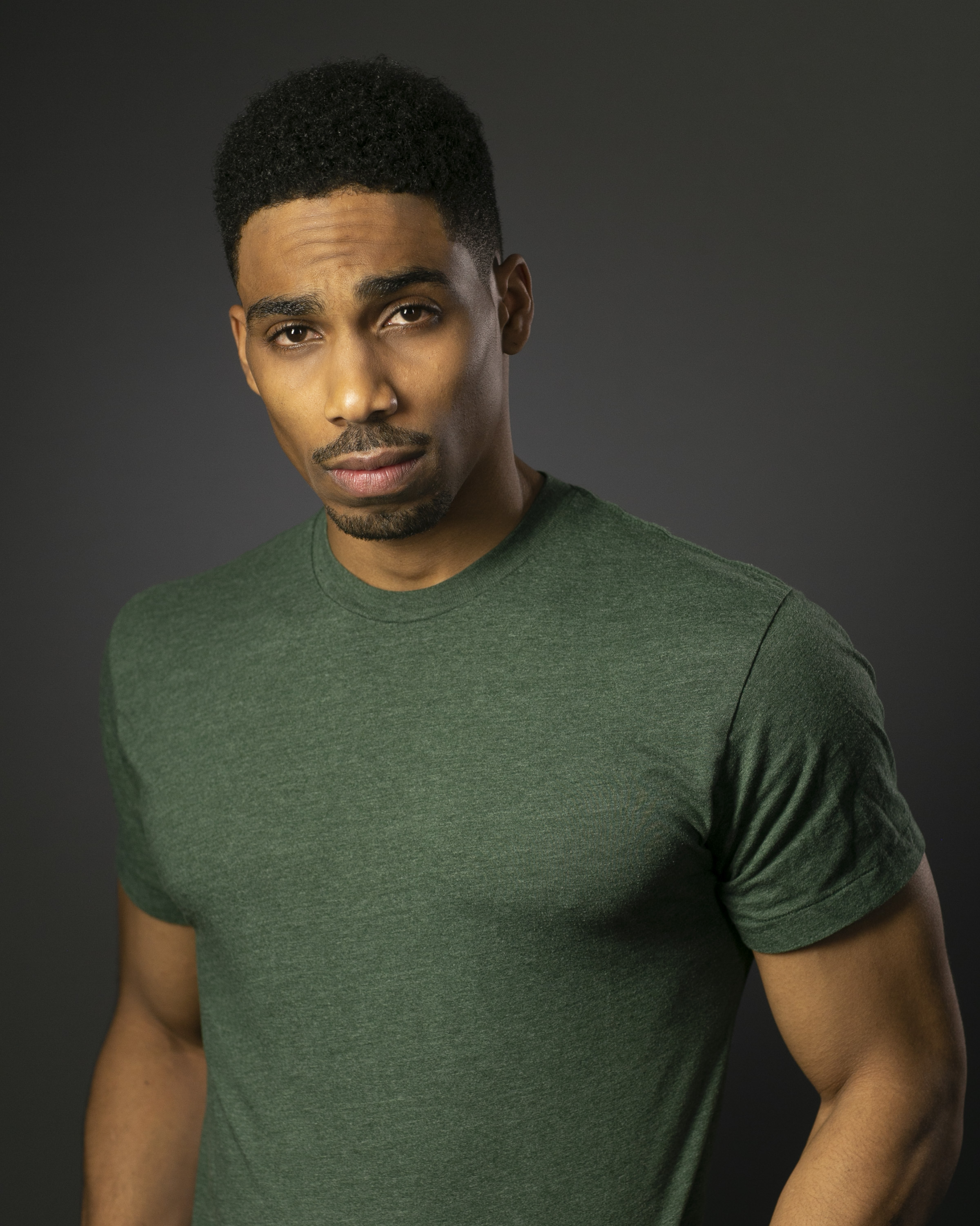 Anthony Goss 158-mv5bntixotlimgytymq1ys00njazltg3zdetntjinzu1mtm2zmu4xkeyxkfqcgdeqxvynzkyodiwndc.jpg