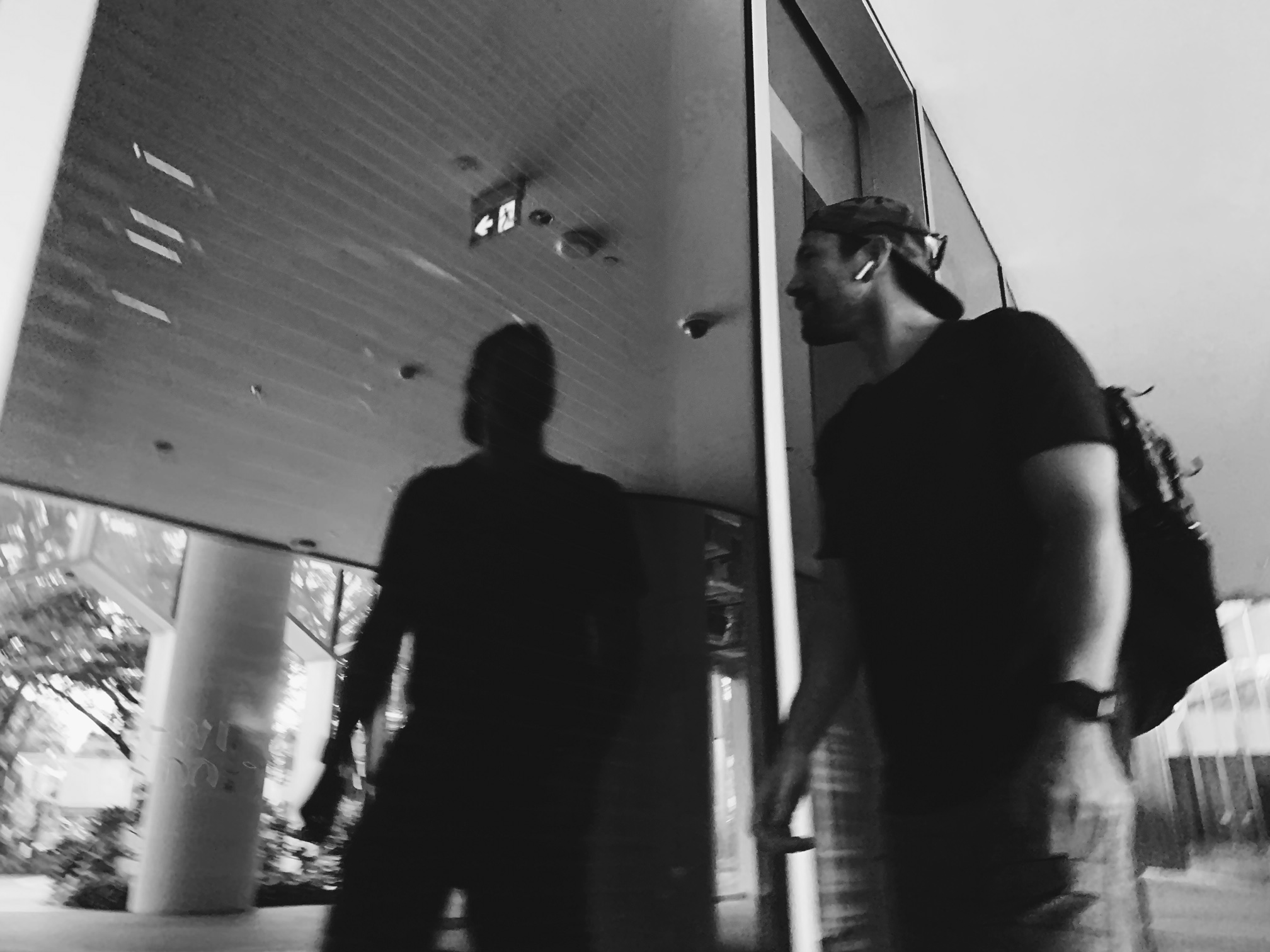 SINGAPORE FOR LUXURY AND ELEVATION