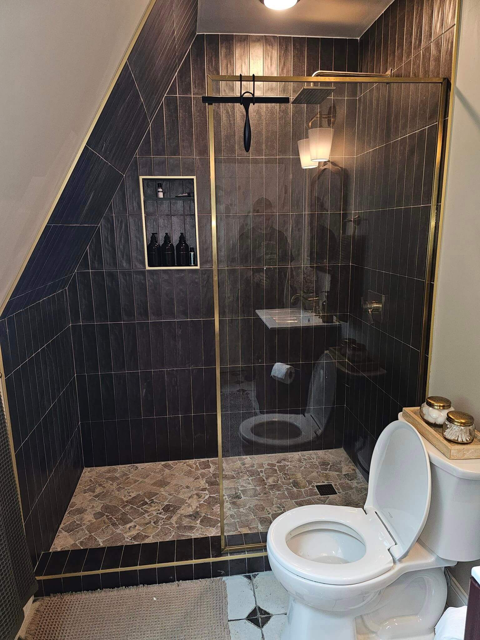 1052-shower-17226917996485.jpg