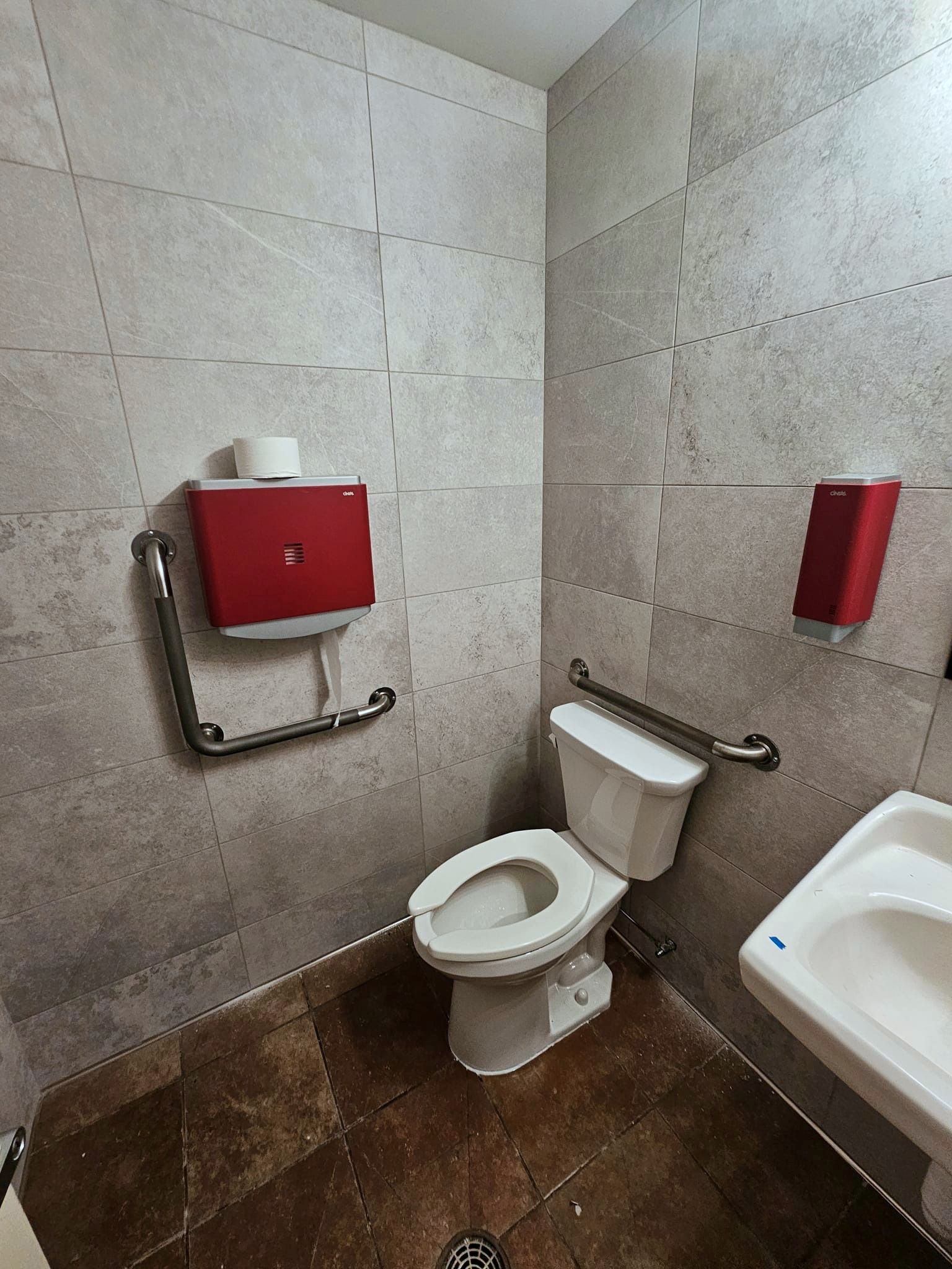 1052-womens-bathroom-1702403406857.jpg