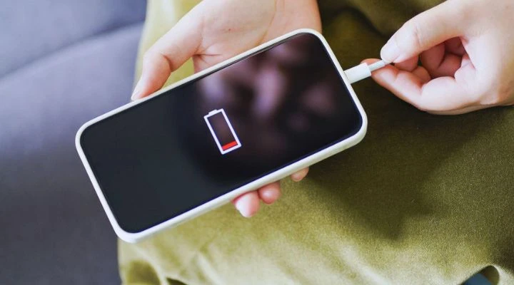 Ինչպես է iOS 18.3-ը ազդում iPhone-ի մարտկոցի վրա. արժե՞ թարմացնել, թե՞ ավելի լավ է սպասել