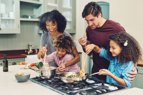 r579-family-cooking.jpg