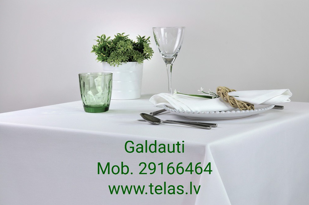 Balti klasiski auduma galdauti ar prettraipu apstrādi Balti klasiski auduma galdauti ar prettraipu apstrādi