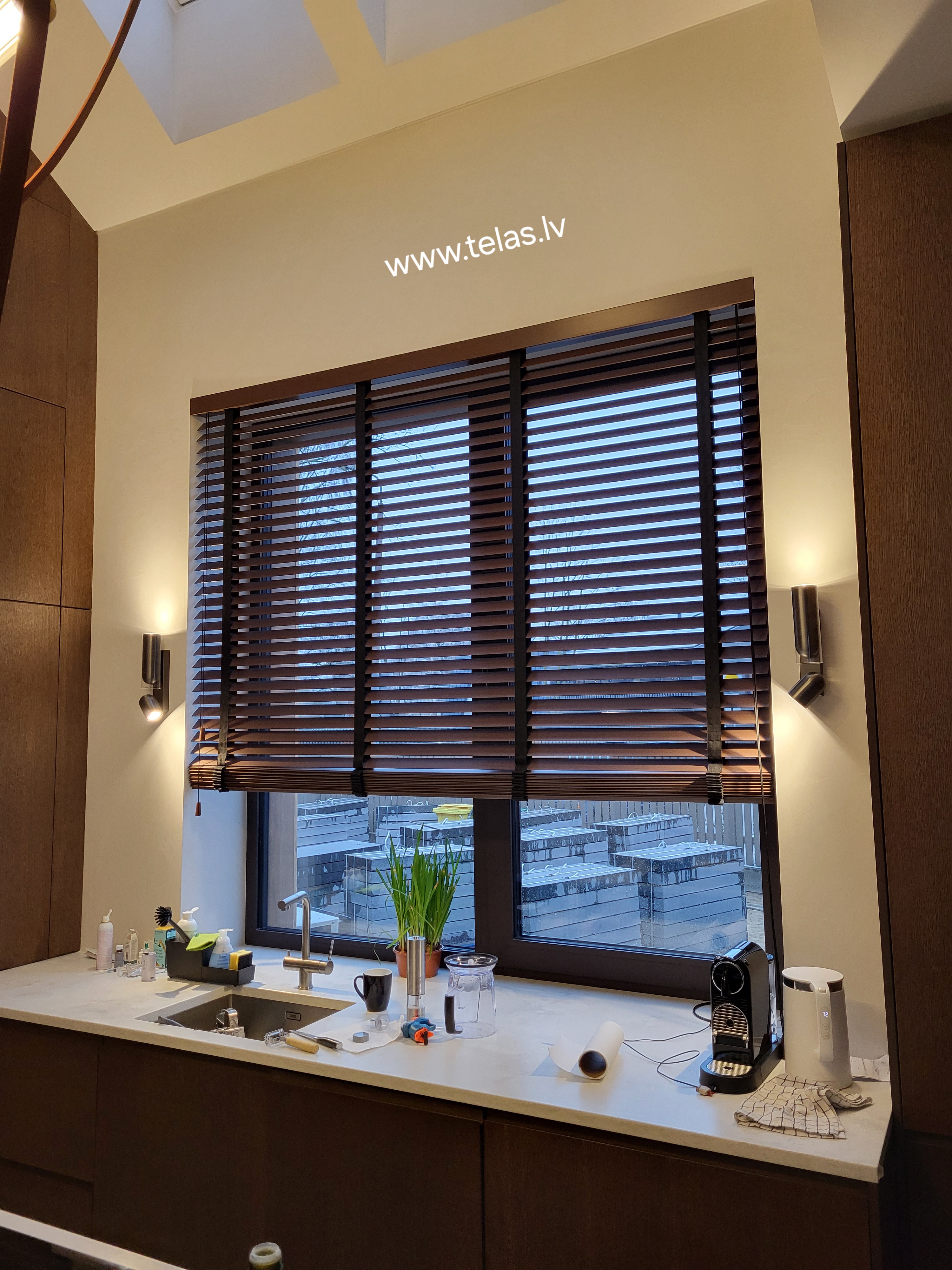 Koka dēlīšu žalūzijas