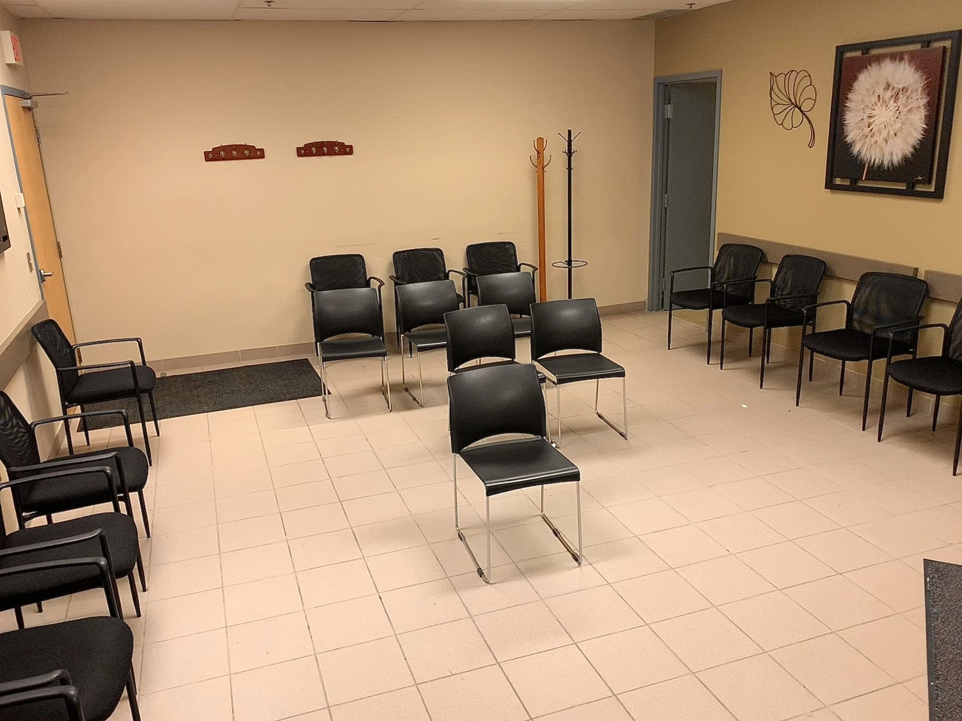 r501-chairs-17833640518437.jpeg