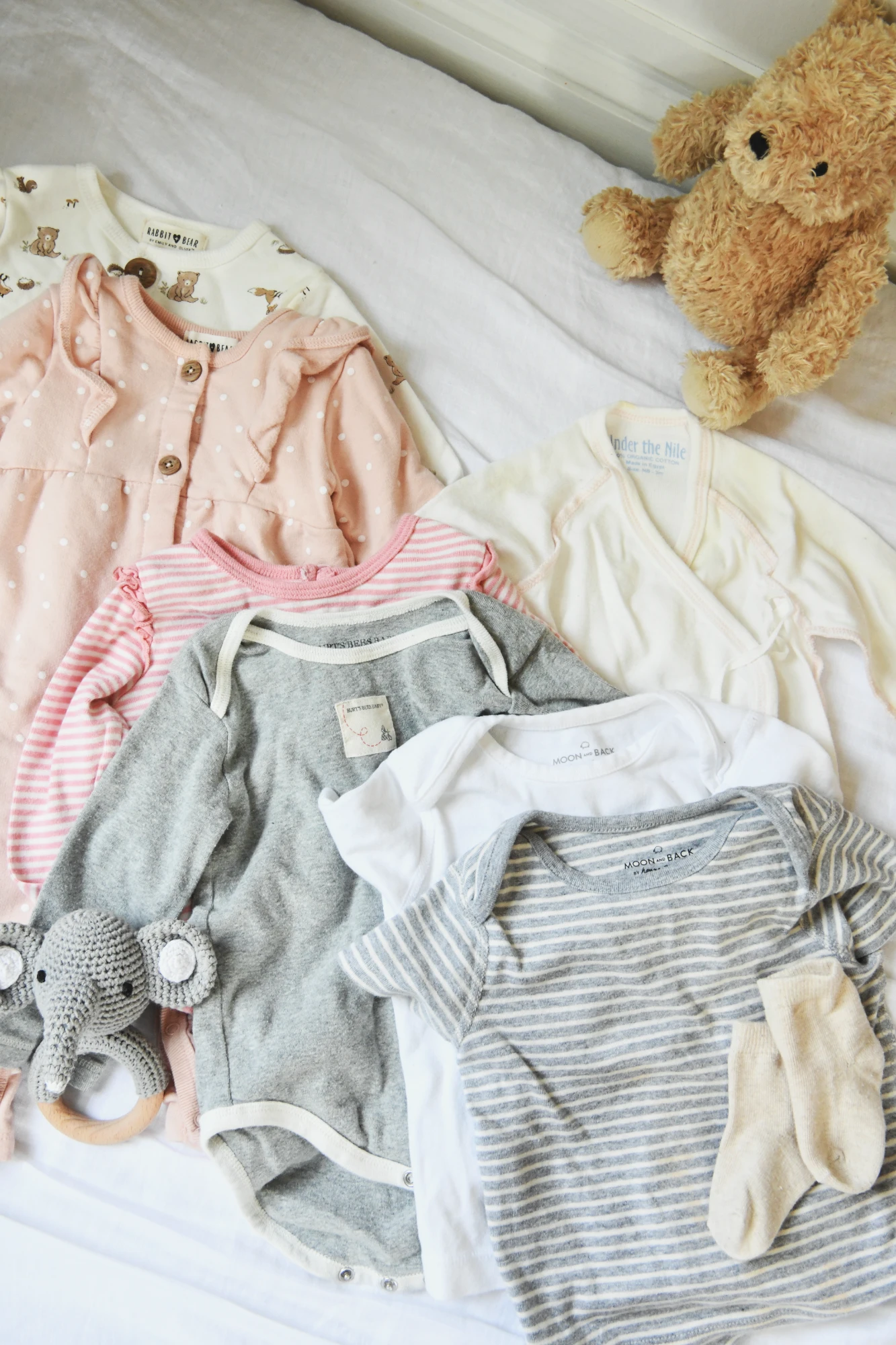 buying baby clothes on budget