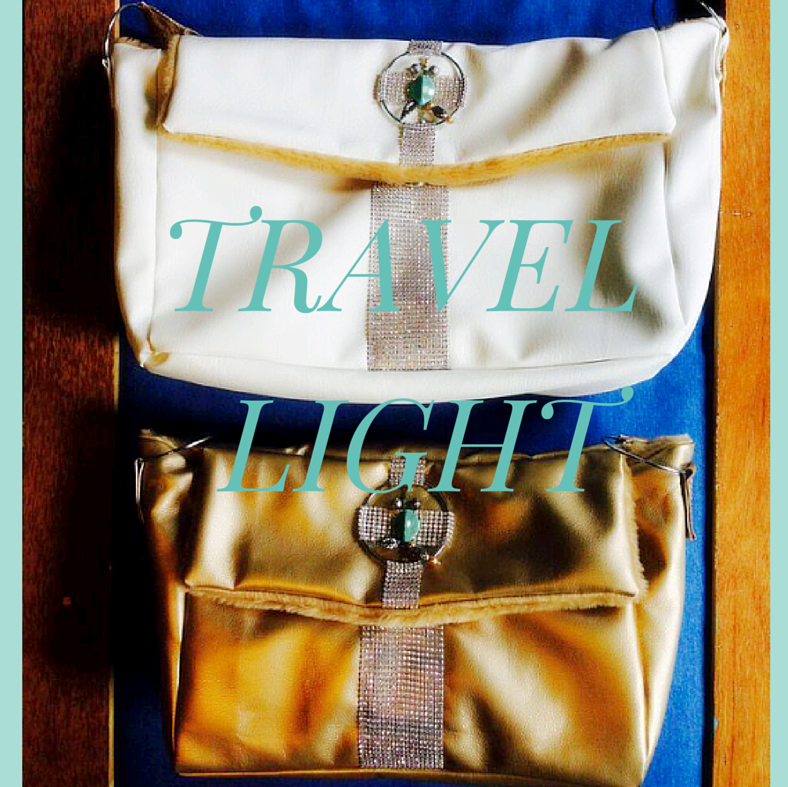 5578878778-travel-light-1.png