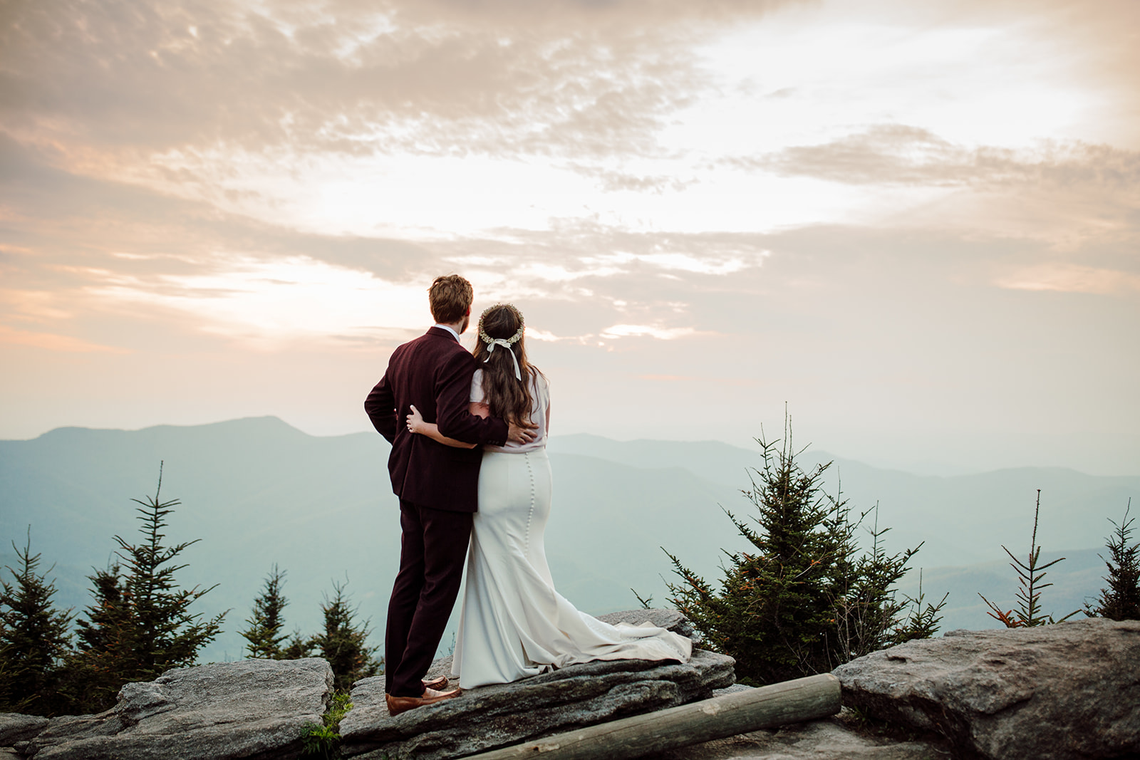 215-katejeff-elopement-mountainadventure-0144websize.jpg