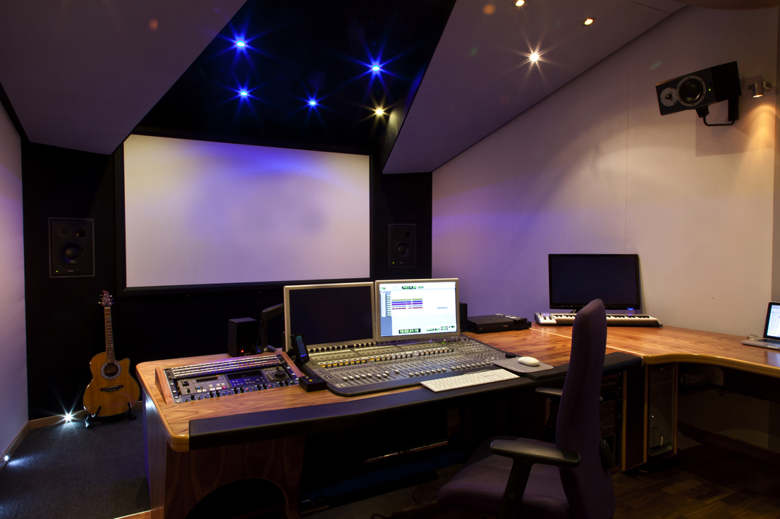25-audio-1-dolby-5-1-studio-v6no-logo.jpg