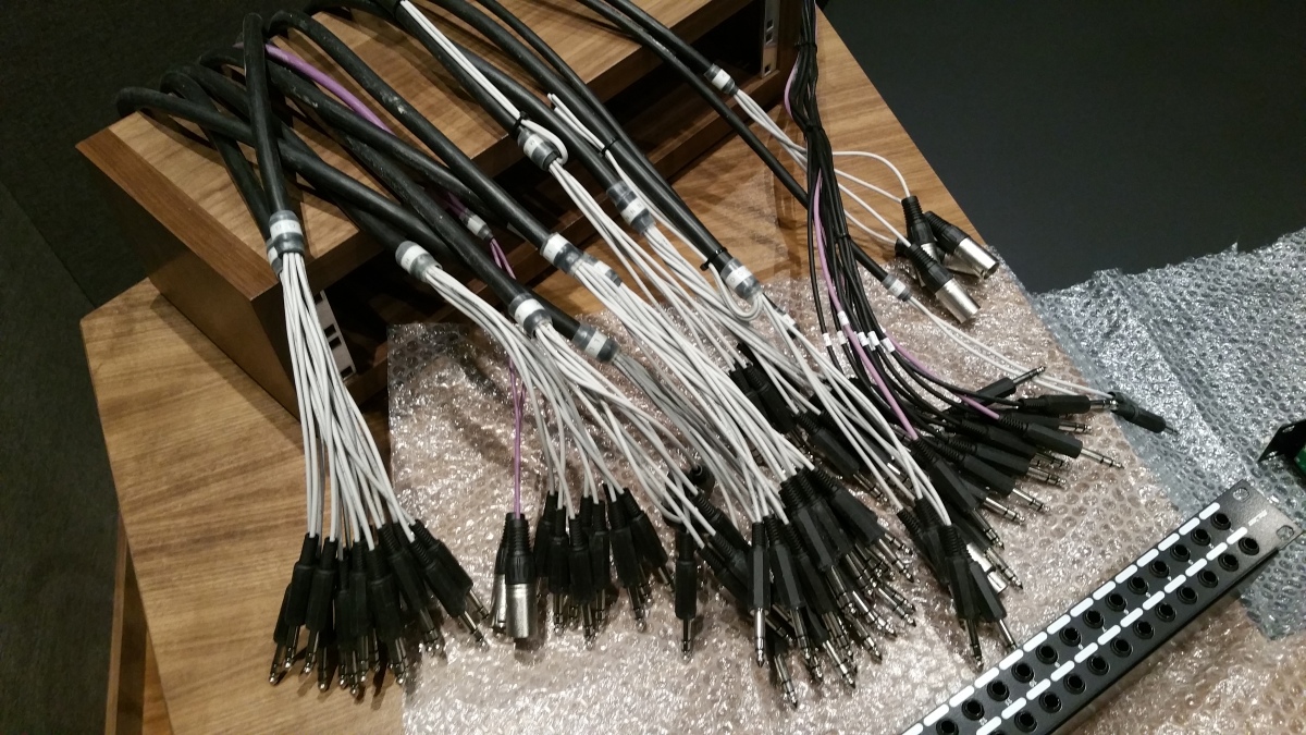 31-cables.jpg