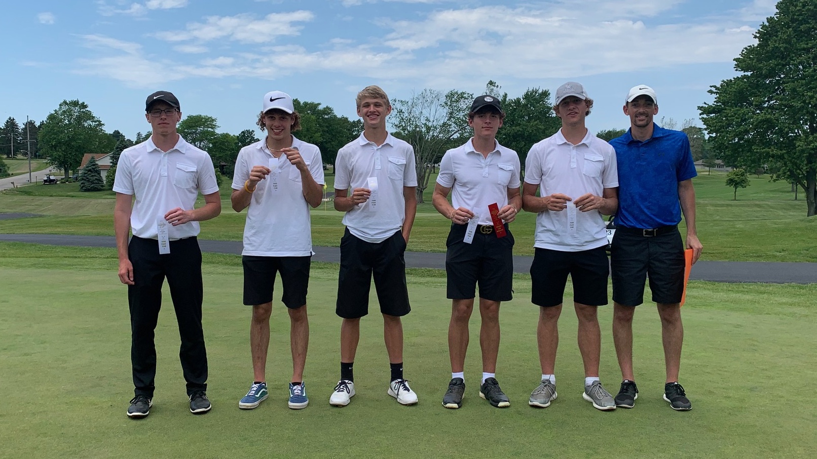 Triton Golf Takes 3rd at Sectional, Qualifies for Regional