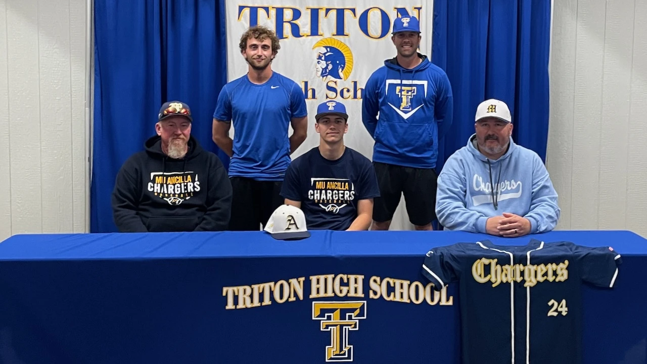 Pitney Signs with MUAC Baseball