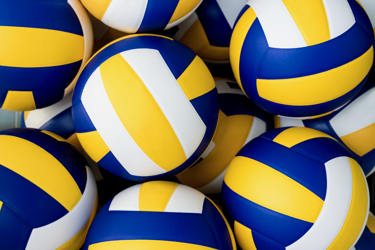 r2131-volleyballs-2021-08-26-23-57-30-utc.jpeg