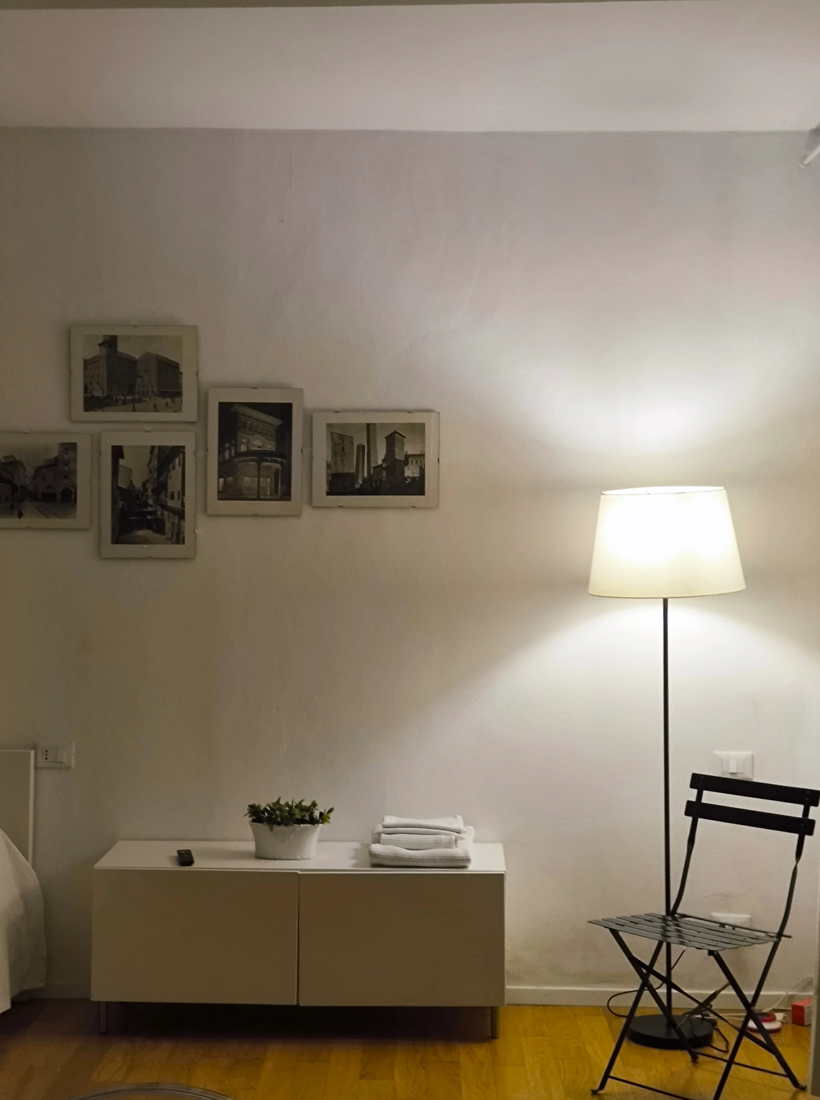 2839-int3confoto1luce-17574103249833.jpg