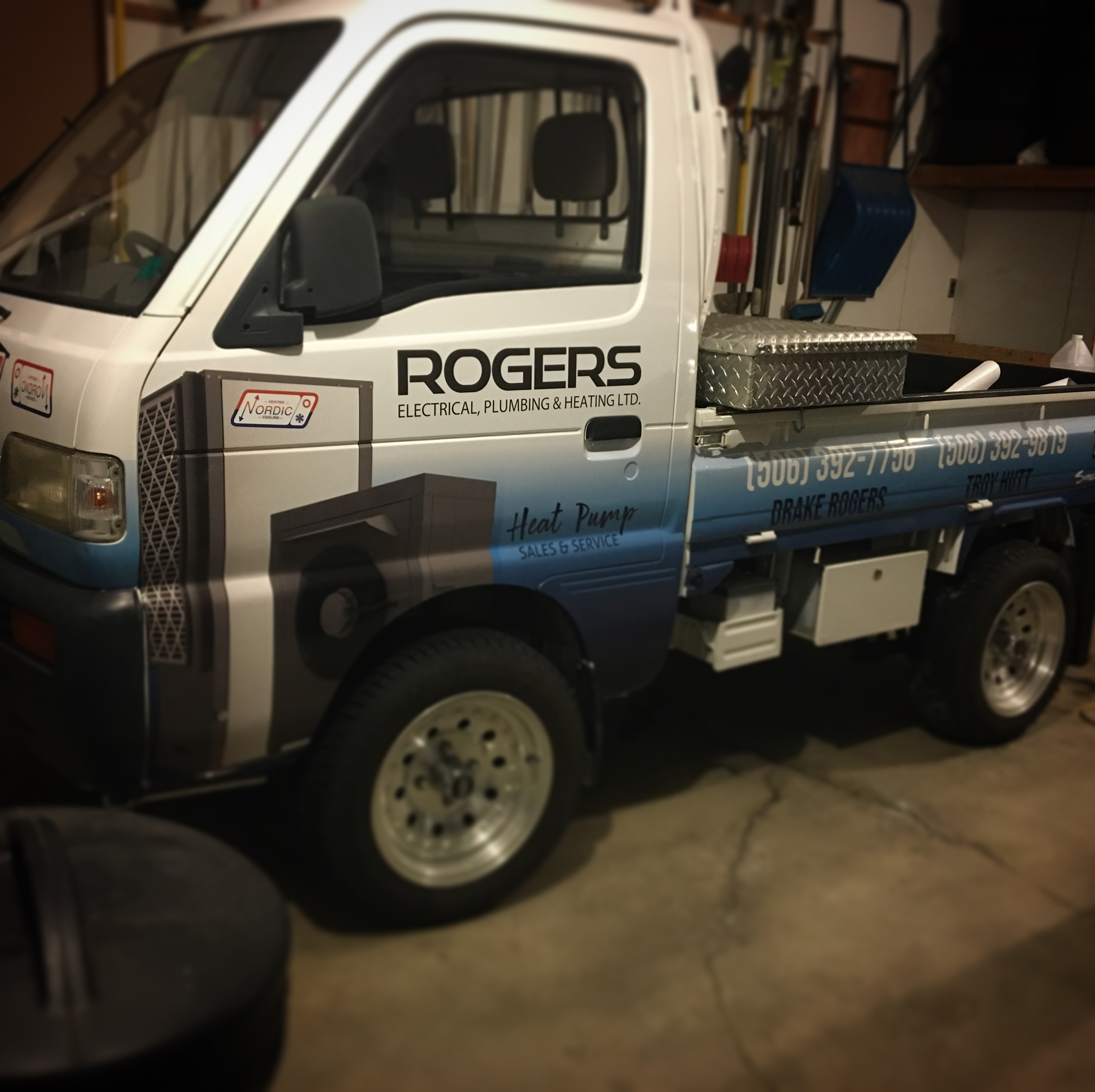 51-rogers-electric-mini-truck-wrapjpg.jpg