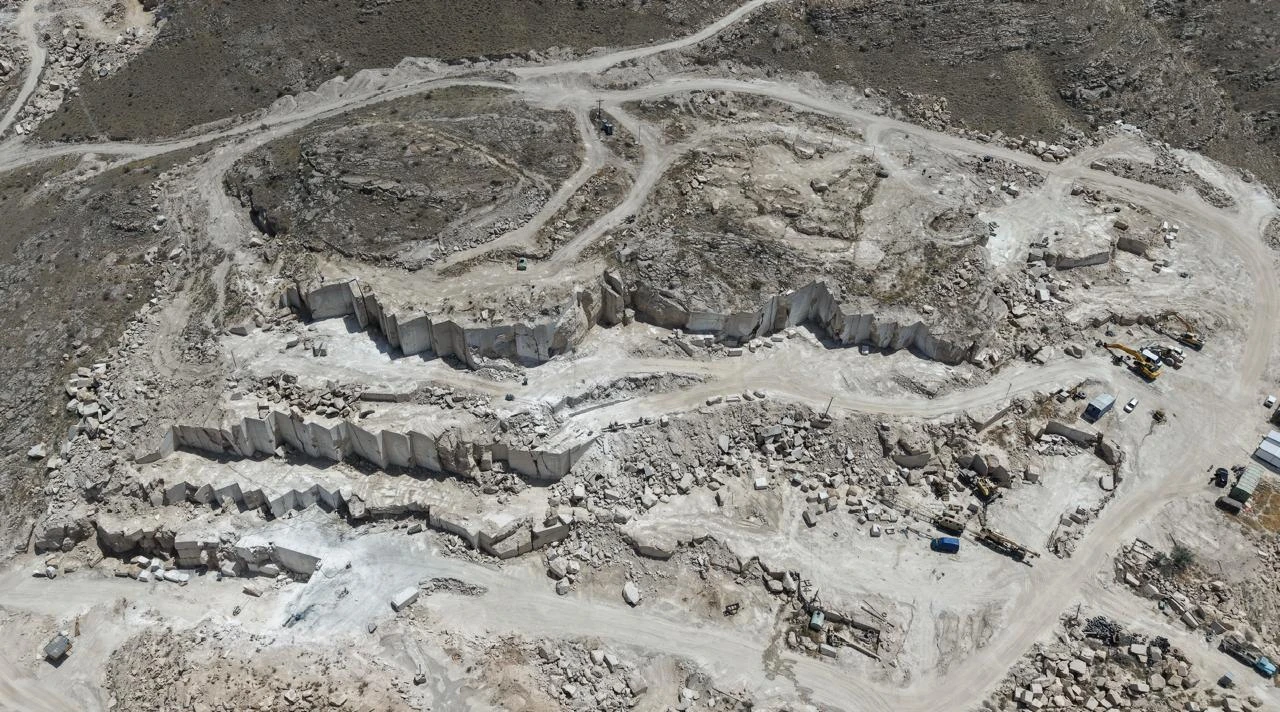 r1565-quarry-17524322800132.jpg