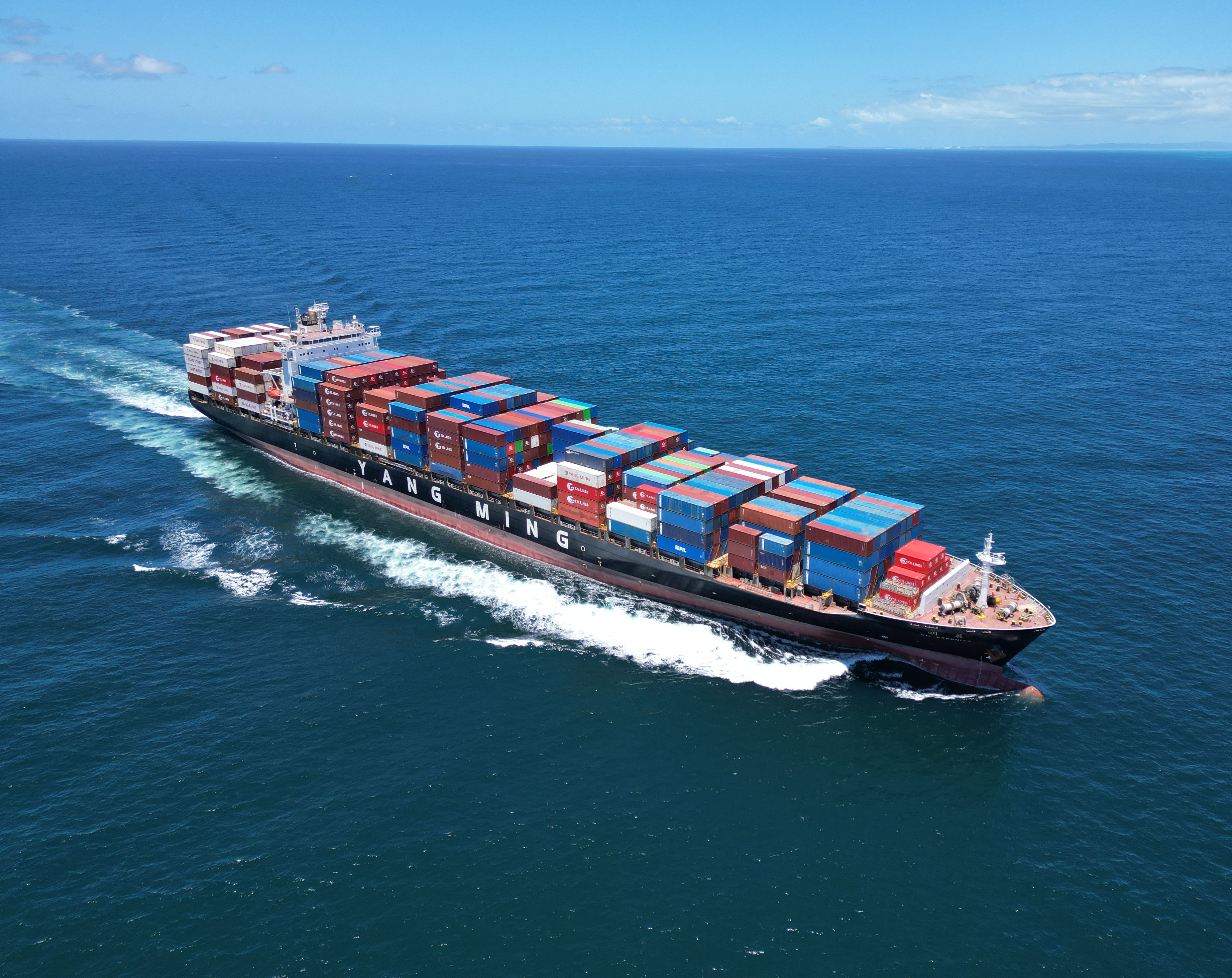 Fremantle Port 808-container-ship-1-17402805636698.jpg