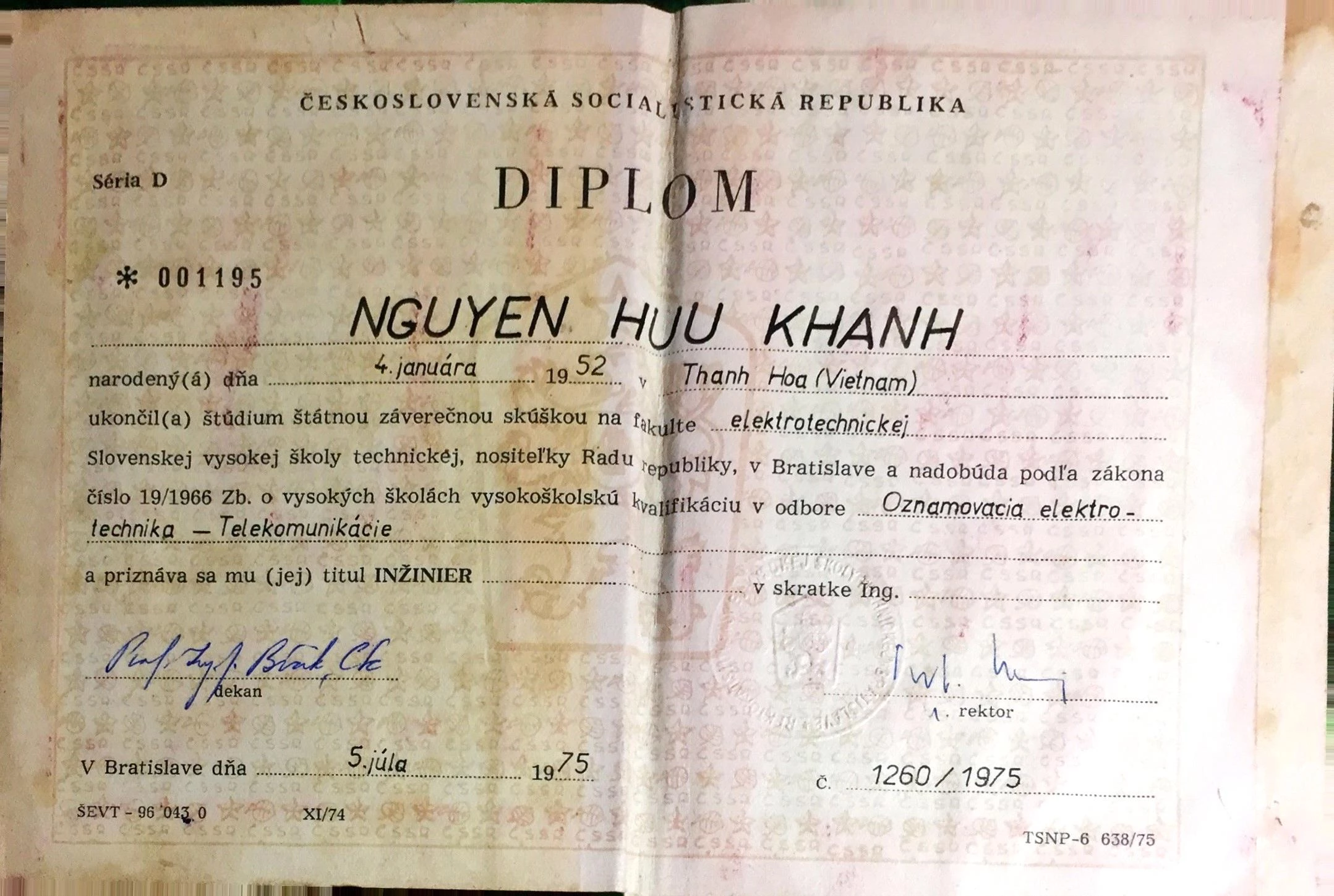 121-khanhs-university-diploma.jpg